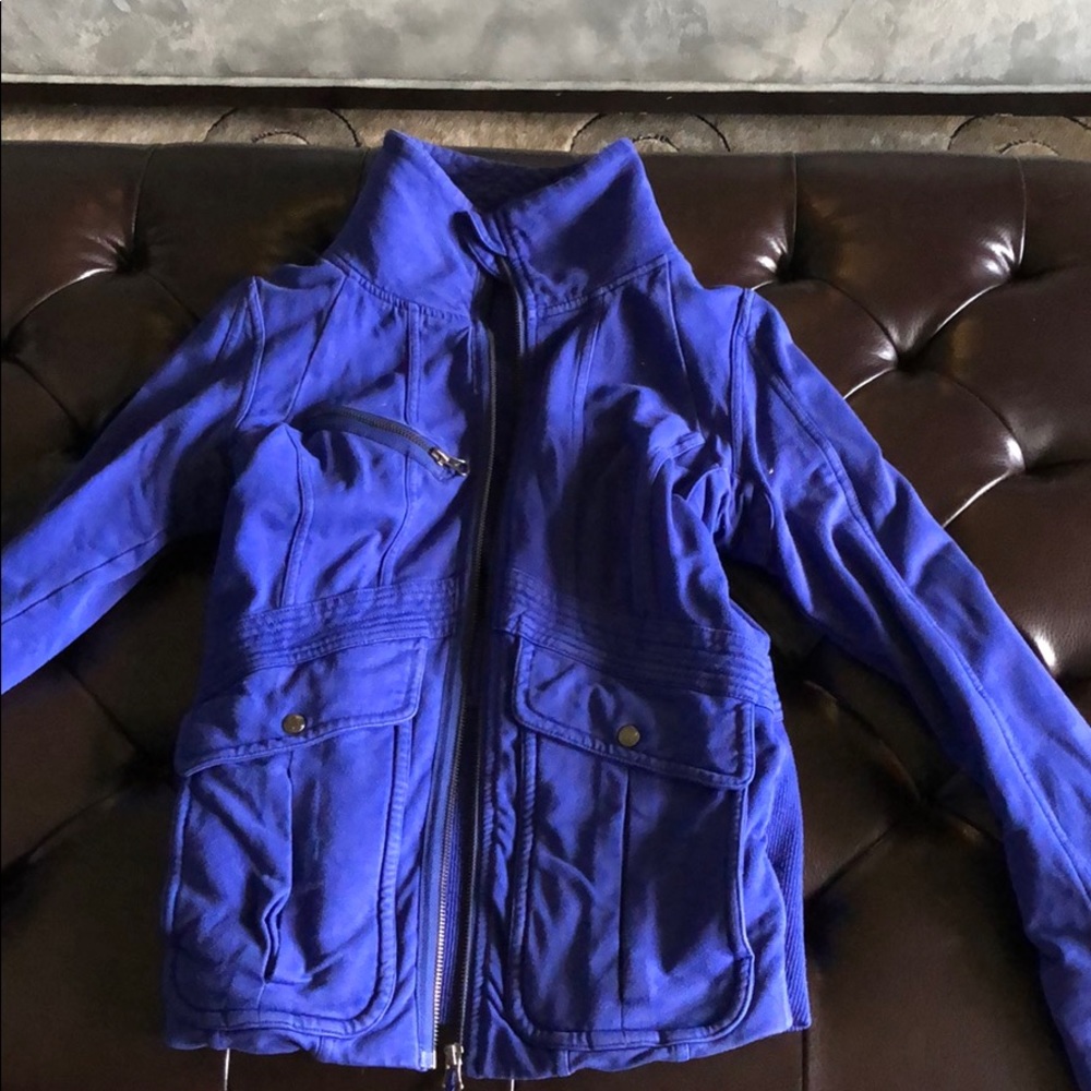 Limited edition lulu sweater